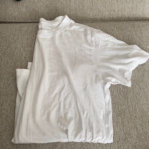 Lululemon white tee